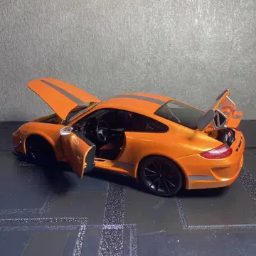 부라고 Burago 포르쉐 GT3RS4.0 1/18