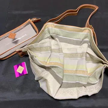 르 자카르 프랑세 토트백 레어