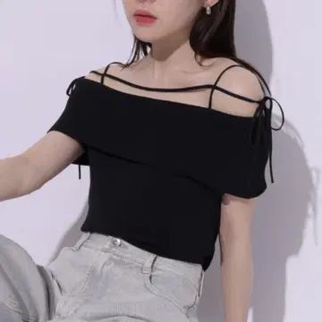 Rirandture 오프숄더 스트랩 니트 블랙
