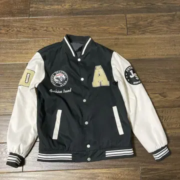바시티 자켓