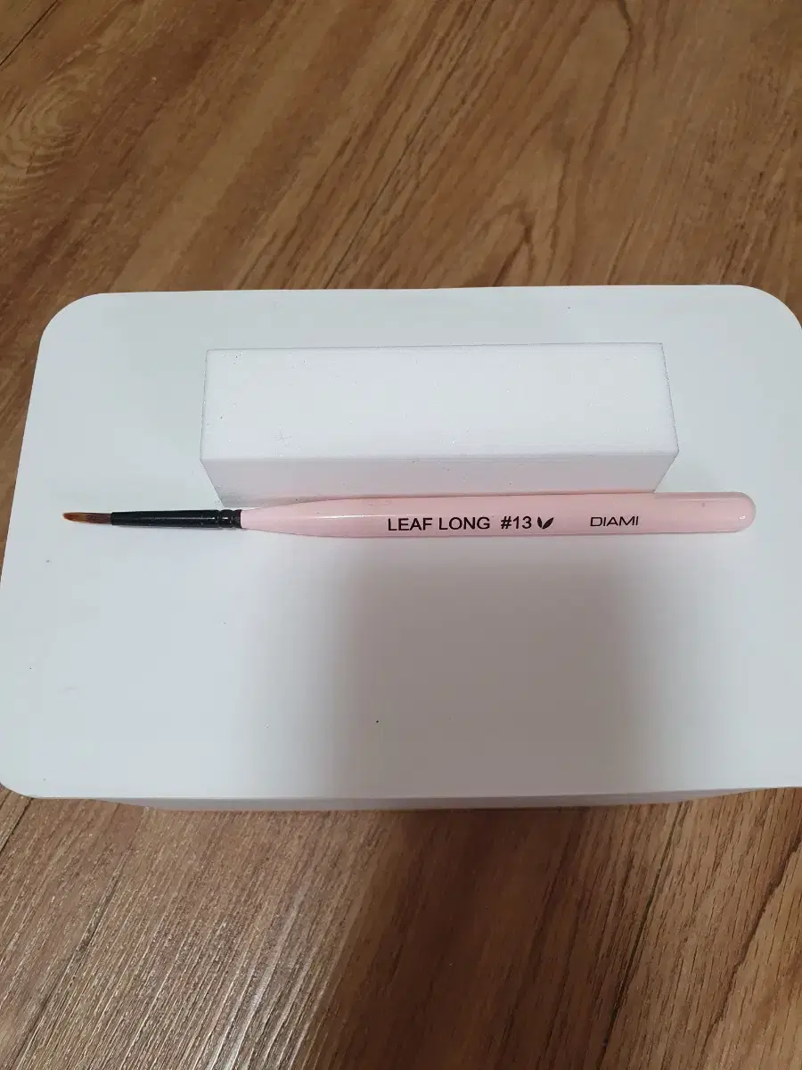 Dia-mi LEAF LONG #13 Brush