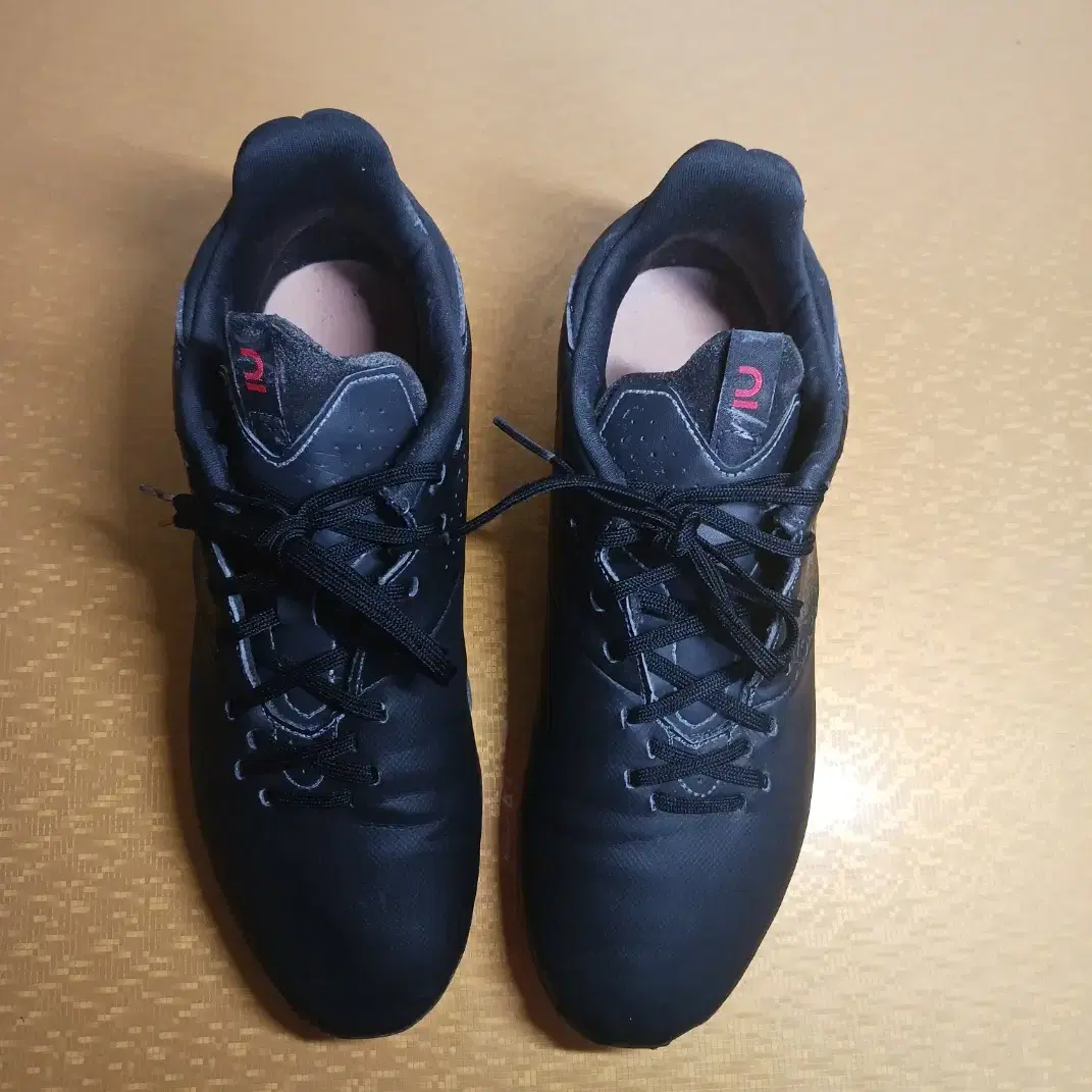 Decathlon MG/AG Football Shoes 260 #데카트론,#풋살화,#축구화,#mg,#ag on Bunjang  Global Site.