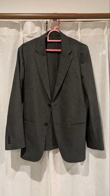 감동 자켓 M 사이즈 유니클로 UNIQLO 다크 그레이