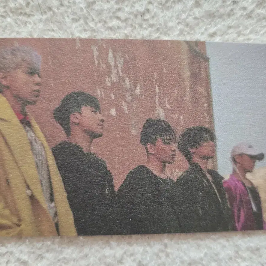 BIGBANG made TOP version on Bunjang Global Site.