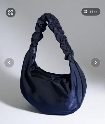 OUAT 숄더 백