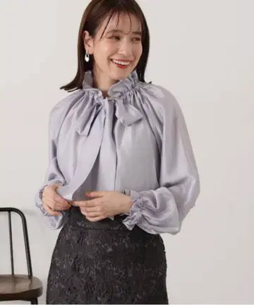 실키론 리본 타이 블라우스 완판템