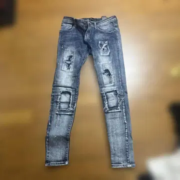 데미지 다크 블루 청바지