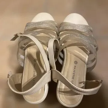 MAJESTIC LEG 샌들