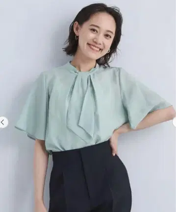 유나이티드 애로우즈 그린 라벨 릴랙싱 플레어 슬리브 블라우스