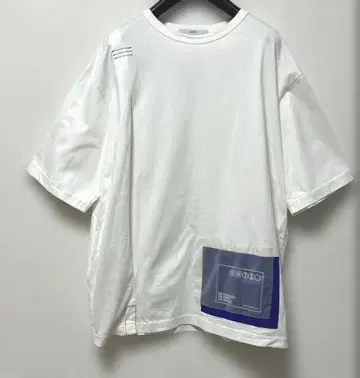 UN3D. RECTANGLE LOGO TUCK T 티셔츠