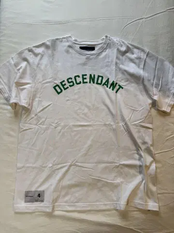 DESCENDANT 화이트 티셔츠 사이즈 4 디센던트