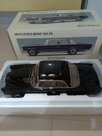 오토 아트 1/18 메르세데스 벤츠 280 SE 1968 AUTOart
