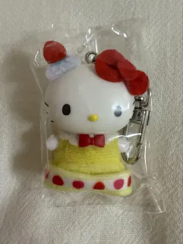 산리오 치비토모 헬로키티