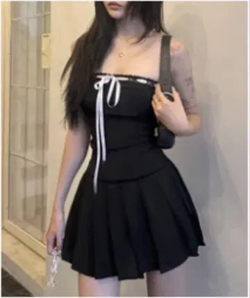 CHICK 블랙 슬리브리스 미니 원피스 M 사이즈