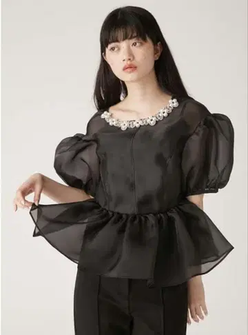 LILY BROWN Candy Stock 비쥬 오간자 페플럼 탑