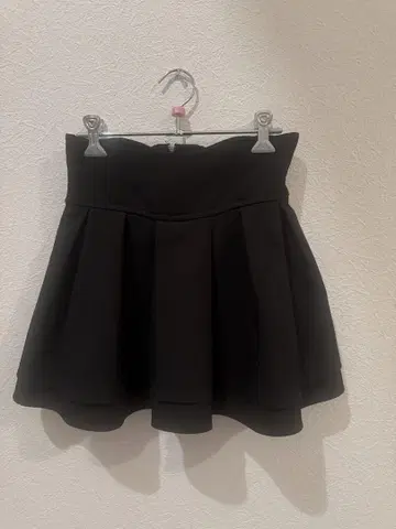 미셸 마카롱 슬림 레그 스커트 블랙 s
