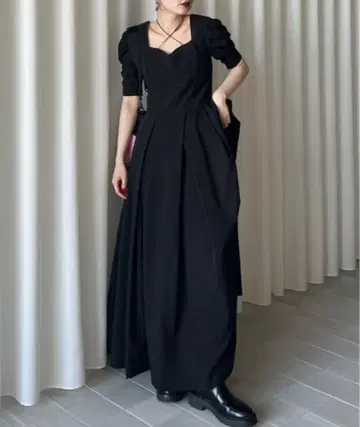 아메리 시어서커 볼륨 헤 드레스