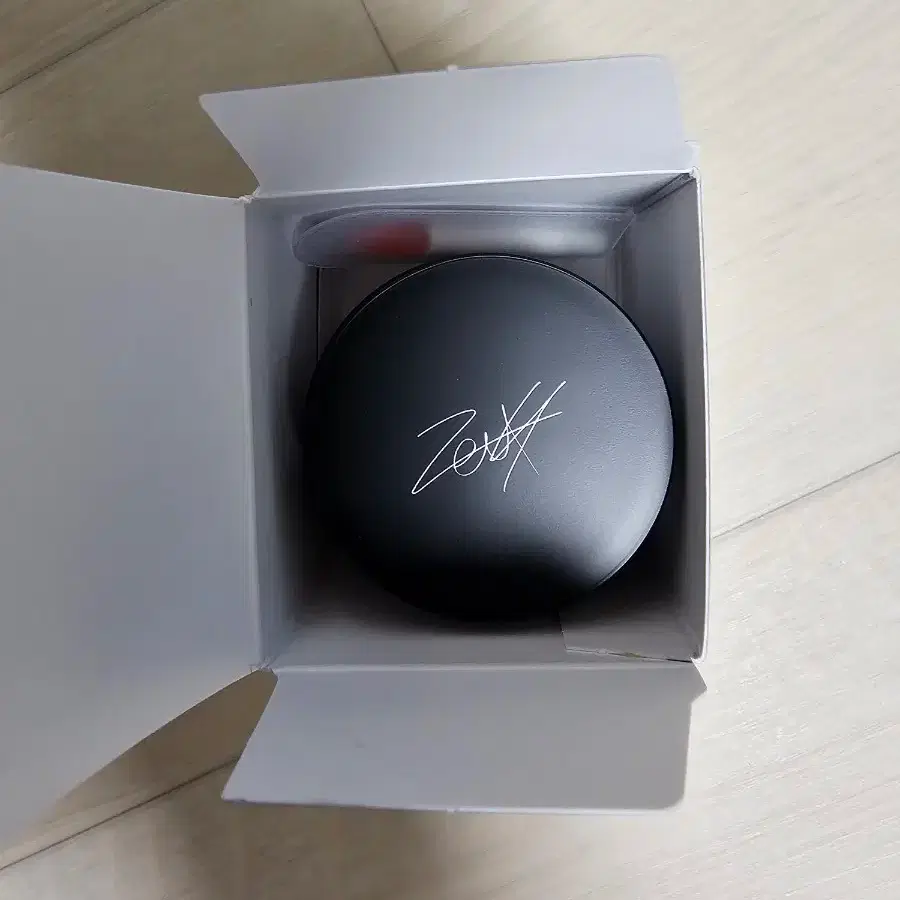 22~24T1/ 25HLE 제우스 라네즈 립마크스 팝니다.