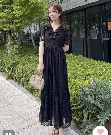 이번 시즌 상품 스나이델 볼륨 프릴 레이스 원피스