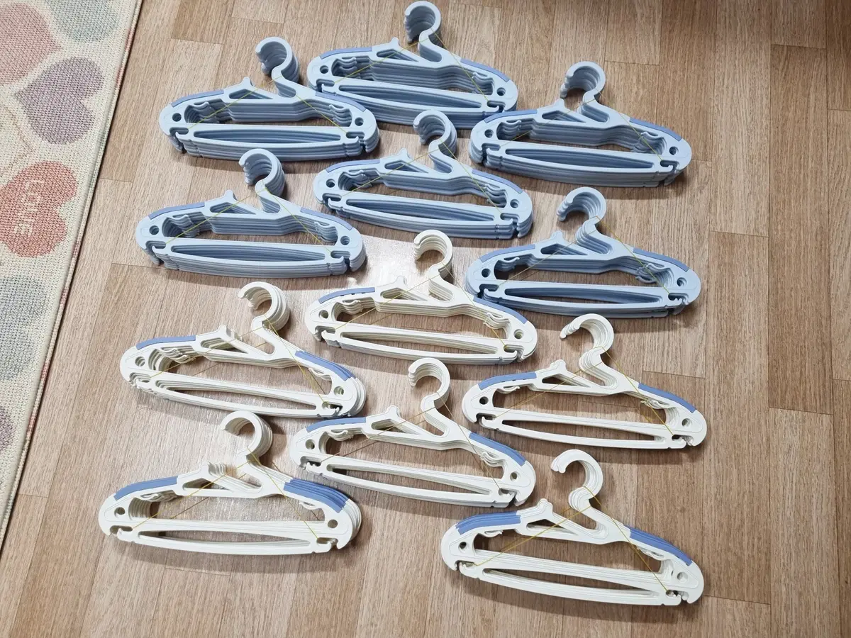 Domestic infant and children's clothes hangers, 60 pieces, twins and multiple children