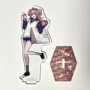 모모이 아이리 아크릴 스탠드 페니란