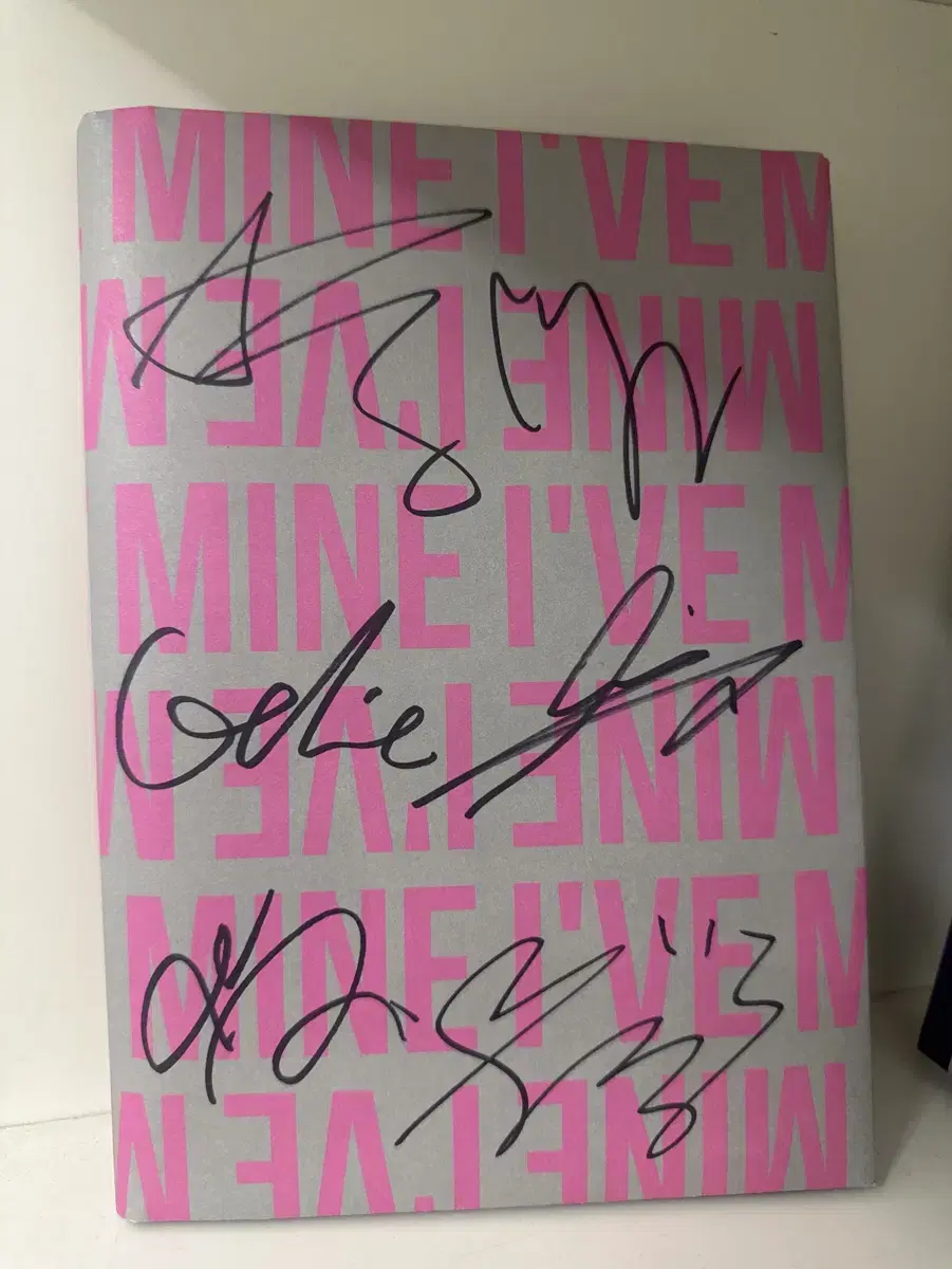 Ive Autographed Album (Not for Sale)