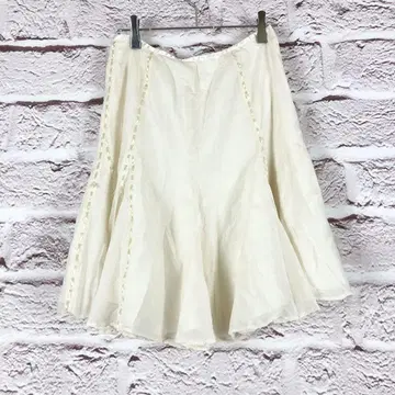r62 Apuweiser riche 아이보리 플레어 스커트 미디 스커트