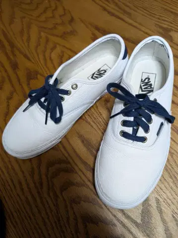 VANS 오센틱 스니커즈 26.5cm