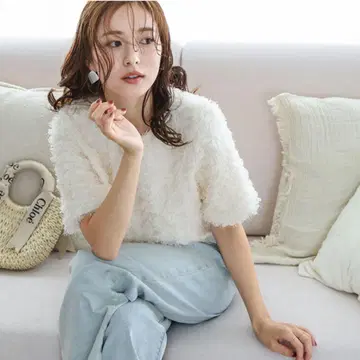 새상품 SUGAR BISKET 플라워 자카드 프린지 상의
