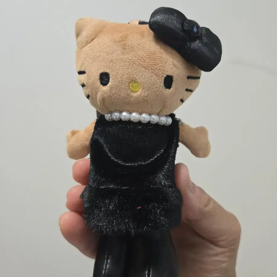 Go Go Girl Kitty (Black) #산리오,#키티,#롱다리키티 on
