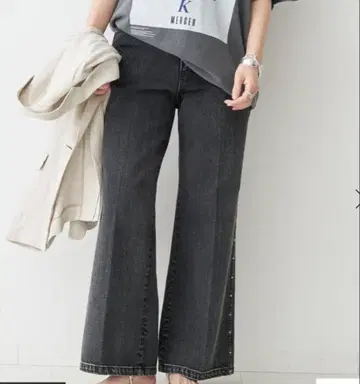 스픽 앤 스팬 FLARE-LINE STUDS DENIM 데님