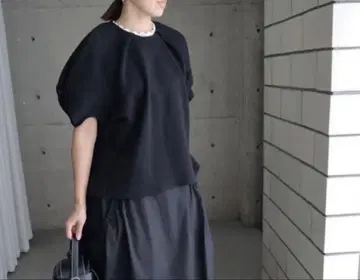 eLLa selectshop STORY 콜라보 카라 스캘럽 탑