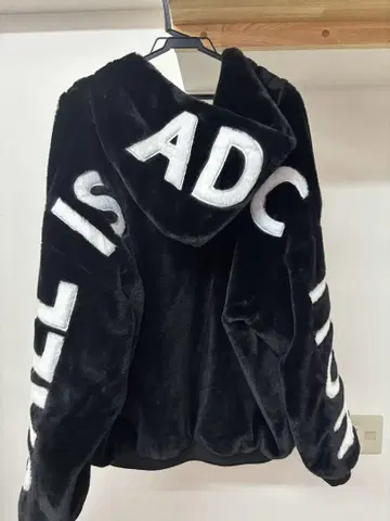 GALLIS ADDICTION 후드 부착 다운 자켓 사이즈 5