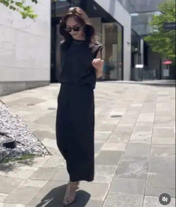 anuans 숄더 턱 컷 셋업