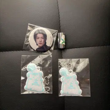 INI 캡슐 토이 타카츠카 다이무 키링 캔뱃지