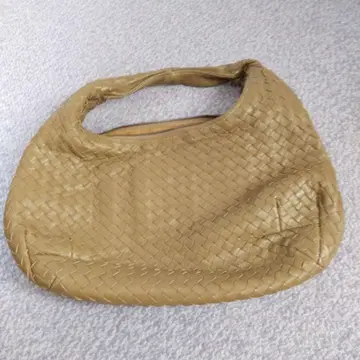 베이지 뜨개질 디자인 핸드백