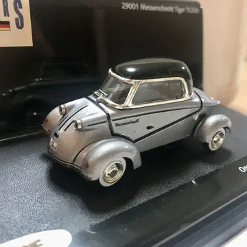 미니카 메사 슈미트 1/43