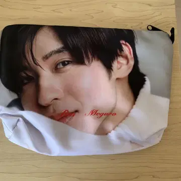 메구로 렌 파우치