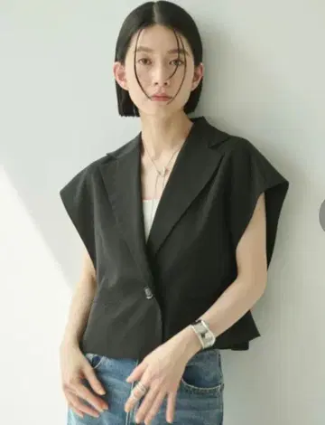 셰리 아일랜드 Shelly island 이후 리본 자켓 베스트