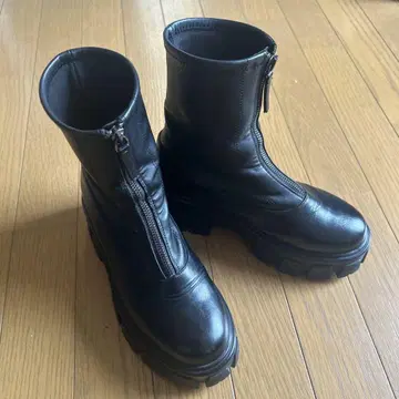 ENVYM 통굽 부츠