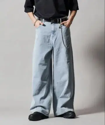 Freaks Store 와이드 플레어 실루엣 데님 팬츠