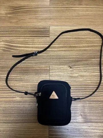 일비종떼 블랙 숄더백