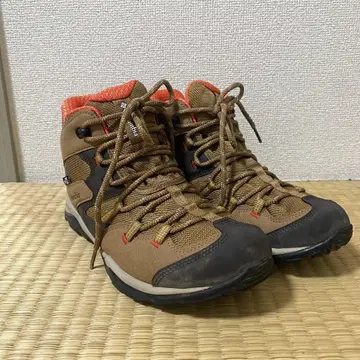 컬럼비아 트레킹 슈즈 24cm