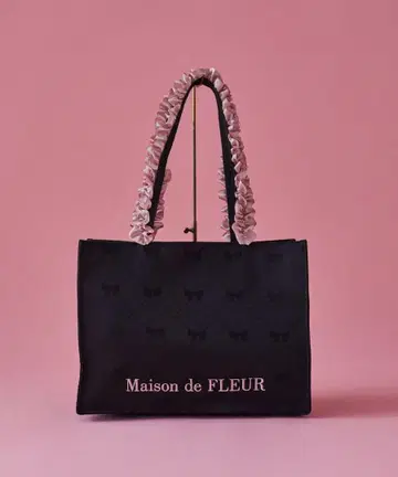 Maison de FLEUR 리본 무늬 자카드 스퀘어 토트 M 블랙