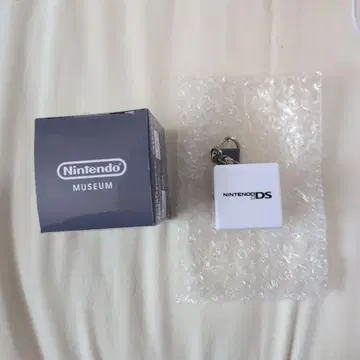 닌텐도 뮤지엄 한정판 Nintendo DS 키링