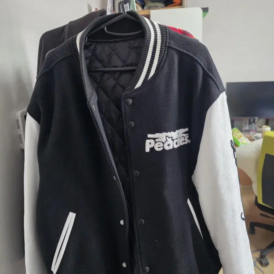 アイドル LE SSERAFIM Peaches. VARSITY JACKET XL Unused Excellent Condition】LE SSERAFIM×Peaches. Size L