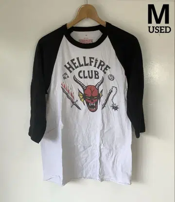 기묘한 이야기 HELLFIRE CLUB 구제 의류 티셔츠(M) L01