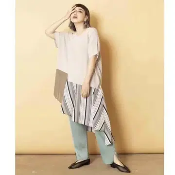 오즈모시스 비대칭 플리츠 니트 풀오버