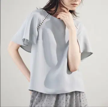 그레이스 콘티넨탈 케이프 슬리브 탑