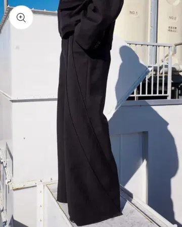 GOAT ESSENCE TUCK BAGGY PANTS 사이즈 2
